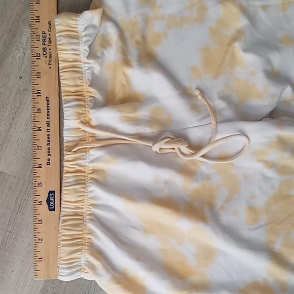 COPY - Lulu's yellow and white tie dye soft jogger sweatpants size small - Picture 6 of 9
